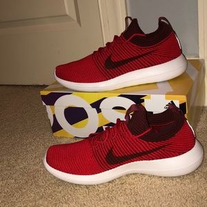 NIKE Roshe Flyknit V2